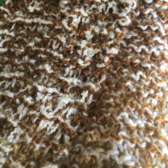 Hand-Knit Scarf - Picture 4 of 4